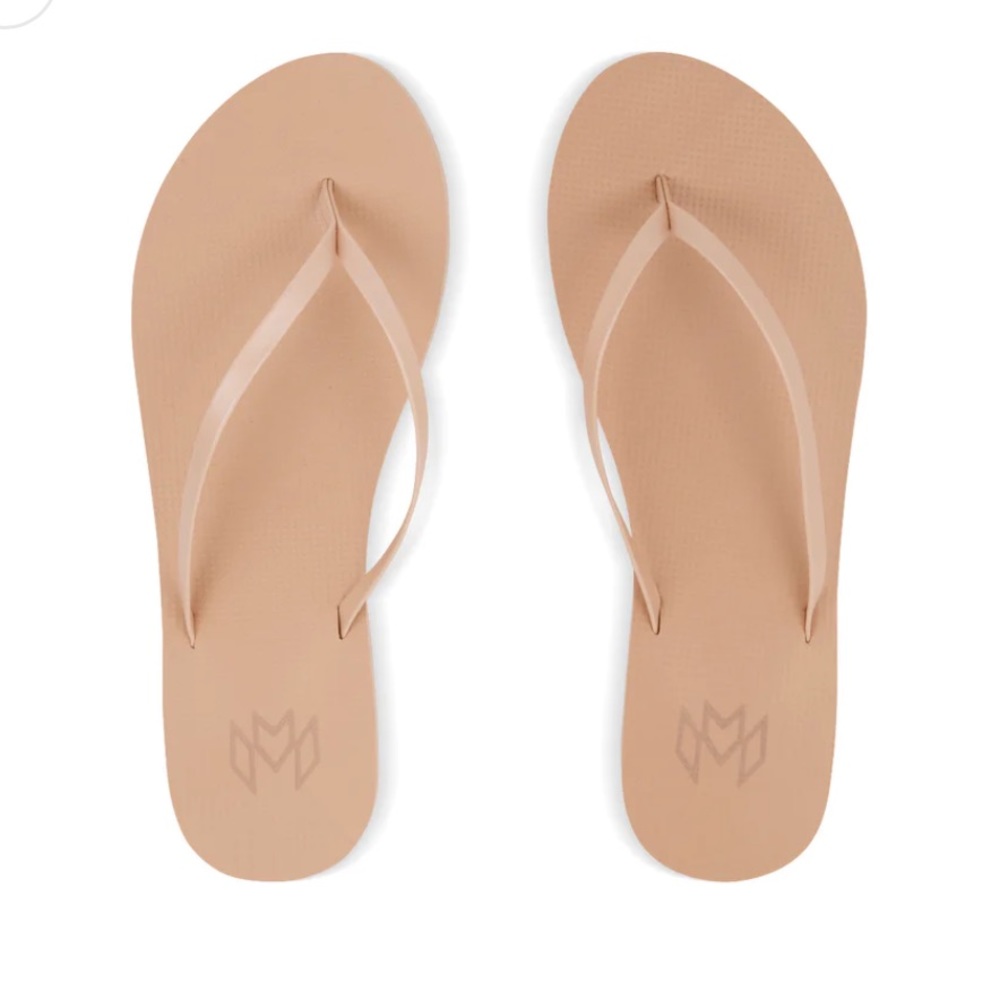 NWOT Malvados Flip Flops